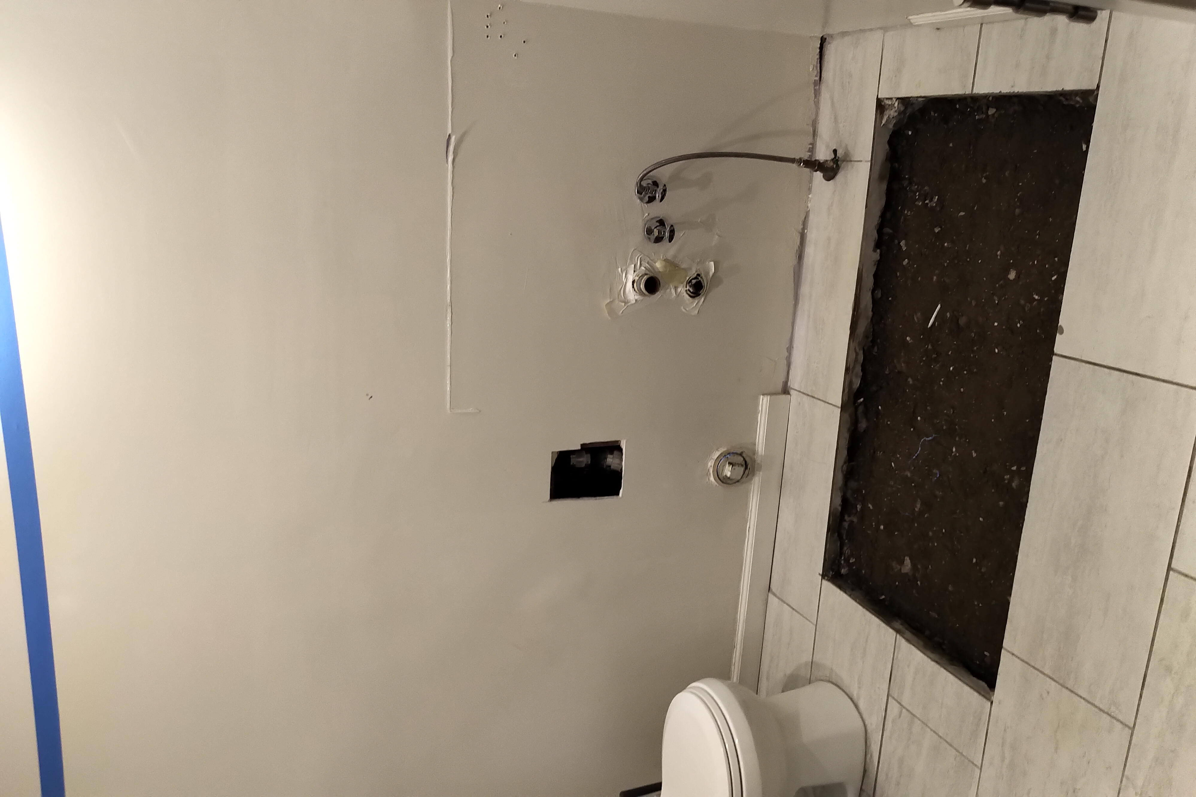 bathroom 3/5